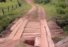 CORUMBIARA: alunos da área rural estão há três semanas sem ir à escola por causa das estradas intrafegáveis