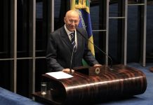 Senador Confúcio Moura defende a implantação de curso preparatório para novos professores