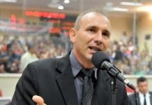 Em Brasília, Ezequiel Neiva defende regularização fundiária do distrito Vila Neide