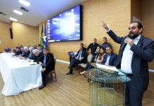 Presidente da Assembleia denuncia cartelização e combinação de preços pelos laticínios