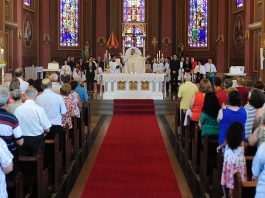 Sábado tem “Noite de Louvor e Adoração” na comunidade Santa Terezinha