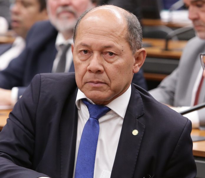 Coronel Chrisóstomo promove debate sobre exploração e comercialização