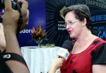 Professora vilhenense vence etapa regional e disputa prêmio nacional de “Educação Empreendedora” em SC