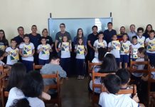 OCB/SESCOOP e Sicoob entregam apostilas do projeto “Educação para o Futuro” em Jaru