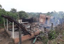 Fogo destrói casa em Colorado