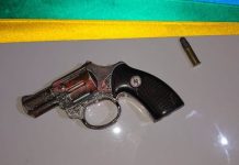 PM detém suspeito com simulacro de revólver em Pimenta Bueno