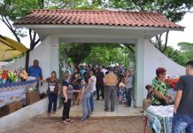 Centenas de vilhenenses visitam o cemitério Cristo Rei neste feriado de Finados