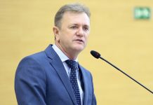 Luizinho Goebel destaca entrega de máquinas e equipamentos para setor produtivo de RO