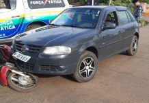 COLORADO: motociclista é levada ao hospital após colidir com carro que teria avançado a preferencial