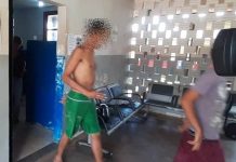 Cinco suspeitos são levados a delegacia após furto em loja de celulares em Cacoal