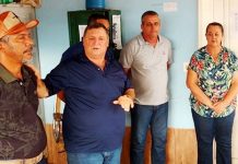 Em café da manhã com servidores, prefeito anuncia afastamento por 40 dias e vice assume comando em Pimenteiras