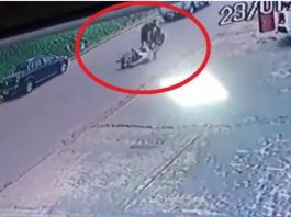 Jovem é derrubada de motocicleta durante tentativa de roubo em Cacoal; vídeo