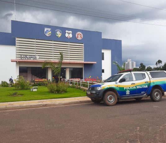 PC cumpre mandado de prisão e jovem de 19 anos é levado para a carceragem em Vilhena