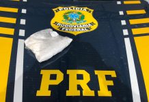 PRF captura homem com três mandados de prisão em aberto e outro transportando cerca de 700 gramas de cocaína em RO