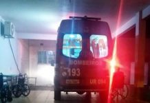 Mulher leva facada em tentativa de homicídio após bandido invadir imóvel