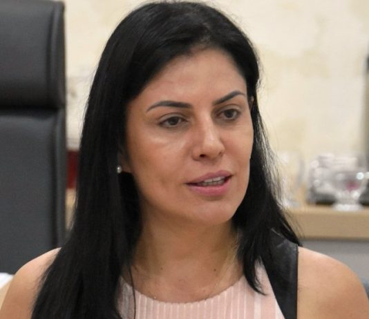 Prefeita comenta projeto que regulariza imóveis em condomínio: “grande avanço para Cacoal”