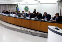 Japonês é criticado na Câmara por insistir em cedências políticas e criar “milícia” digital na prefeitura de Vilhena