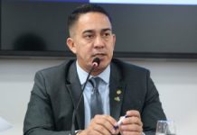 Eyder Brasil indica reforma nos prédios do Procon de Vilhena e Guajará-Mirim