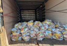 Associação e empresários se unem em ação solidária e doam cestas básicas a famílias carentes em Vilhena