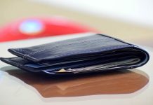 Agricultor embriagado dorme na beira de estrada e tem carteira com documentos furtados em Chupinguaia