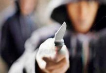 Dupla armada com faca rouba mercearia no Jardim Primavera em Vilhena