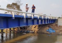 Ezequiel Neiva anuncia liberação do trânsito na ponte sobre rio Escondido em Cabixi