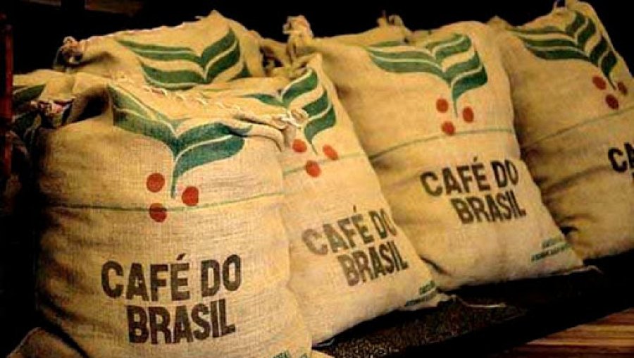 Brasil exporta 44,5 milhões de sacas de café em 2020 e bate novo