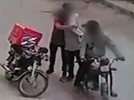 Em RO, ladrões roubam motoboy durante entrega e levam até lanche