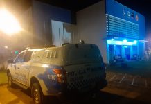 Homem que vive pedindo dinheiro em semáforo é detido após comprar droga em “boca de fumo” em Vilhena