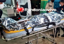 Dupla em moto ataca homem a tiros na frente de residência