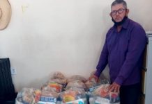 Vereador cumpre promessa e doa 50% do salário para comprar cestas básicas a famílias carentes em Chupinguaia