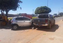 Motorista passa mal, bate em picape e vai parar no hospital em Vilhena