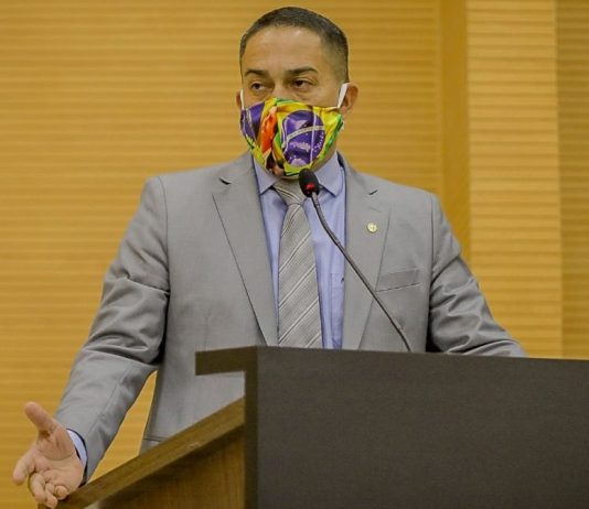 Eyder Brasil tem lei que protege mulheres em situação de risco sancionada