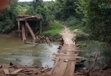 VÍDEO: morador pede melhorias em ponte e prefeito garante construção em 60 dias em Colorado