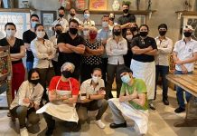 Democrata reabre após seis meses e hoje tem promoção com música ao vivo