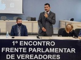 Mesmo com Cacoal tendo dois deputados, nenhum participa e são criticados em ato em prol da Saúde; Máximo é chamado de irresponsável