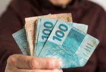 Em Pimenta Bueno, Procon notifica empresas por placas obrigatórias e alerta para golpes via WhatsApp sobre empréstimos facilitados