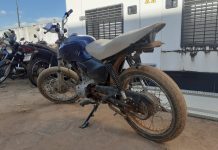 Motocicleta furtada é localizada abandonada às margens de BR em Vilhena
