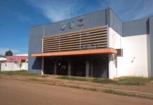 Adolescente com passagens pela polícia em Vilhena é apreendido após tentar matar homem a tiros em Colorado