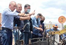 Junto com o governador, Ezequiel Neiva acompanha o início das obras de 20 km de recapeamento de ruas em Cerejeiras