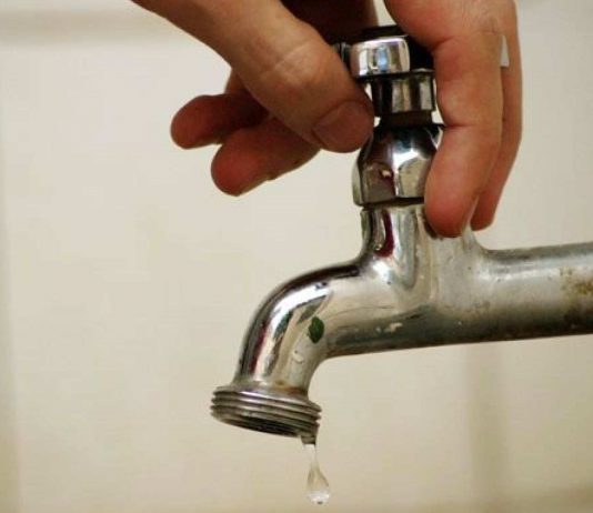 VÍDEO: morador do Embratel reclama de fornecimento de água em Vilhena: “inaceitável”