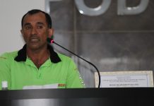 Em Vilhena, mototaxista recebe Moção de Aplausos por salvar motorista que estava se afogando após acidente em rio