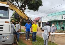 Com 3 km de extensão, obra de instalação de LED na avenida Paraná avança em Vilhena