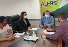 Rosangela Donadon ouve reivindicação de caminhoneiros e se compromete com a categoria