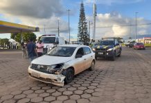 Em Vilhena, motorista com sinais de embriaguez bate em ambulância de Corumbiara