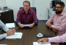 CEREJEIRAS: deputado Luizinho Goebel recebe reivindicação para compra de medicamentos para a rede pública de saúde