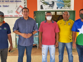 Eyder Brasil pede a Seduc reforma na escola estadual Heitor Villa Lobos