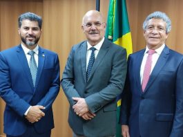 Senador Marcos Rogério anuncia mais 48 vagas para curso de Medicina em Vilhena