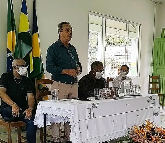 Lazinho da Fetagro e secretário de estado da Educação visitam escola “Família Agrícola” em Jaru