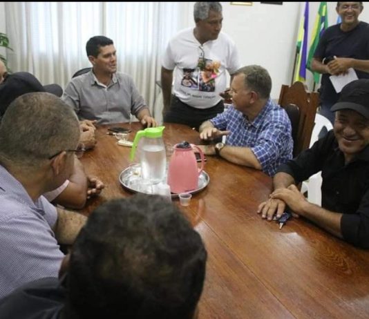 Lucio Mosquini visita Mirante e entrega trator e implementos agrícolas